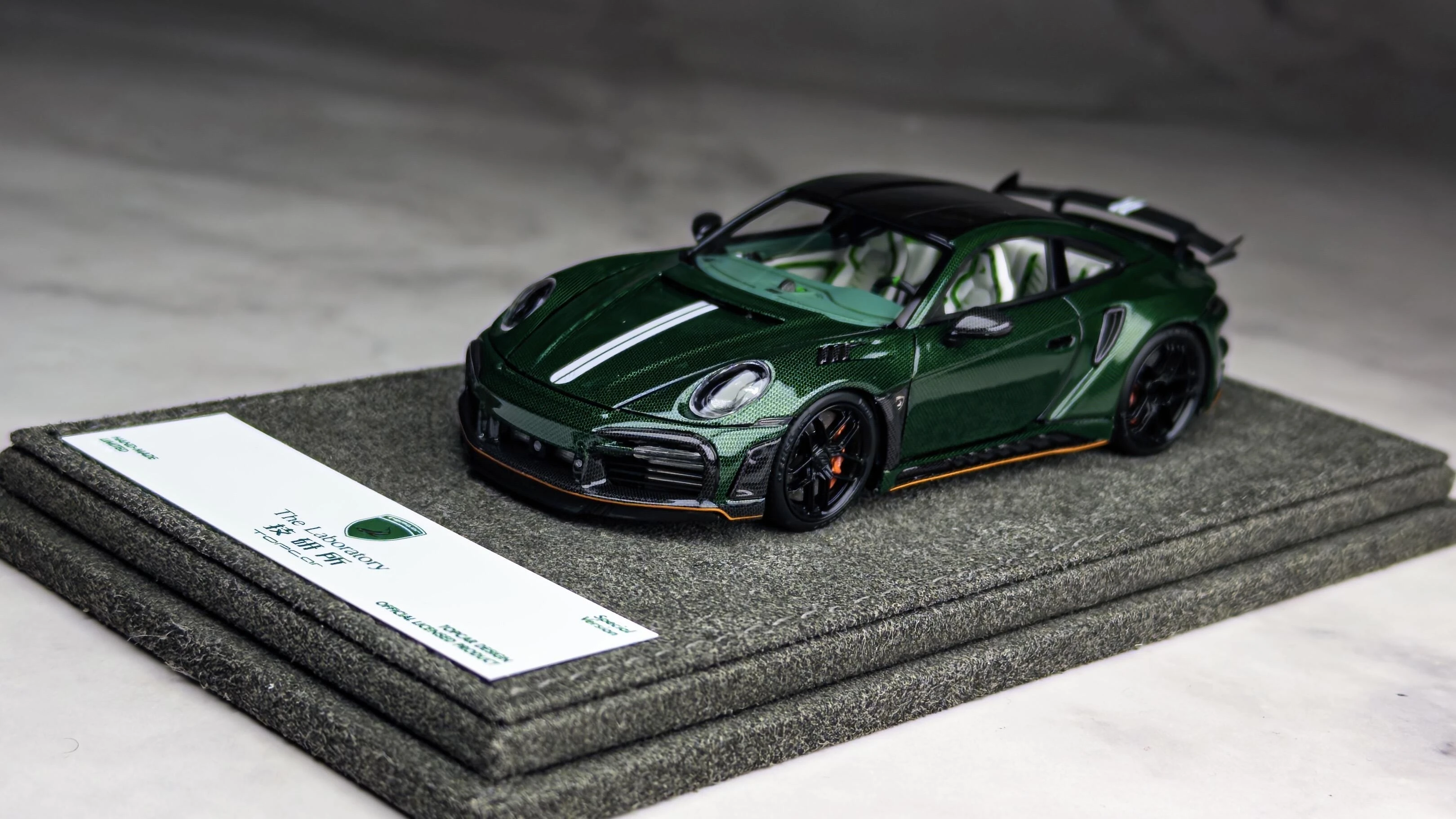 

Лабораторная модель автомобиля 1:43 992Stinger, ограниченная серия из смолы