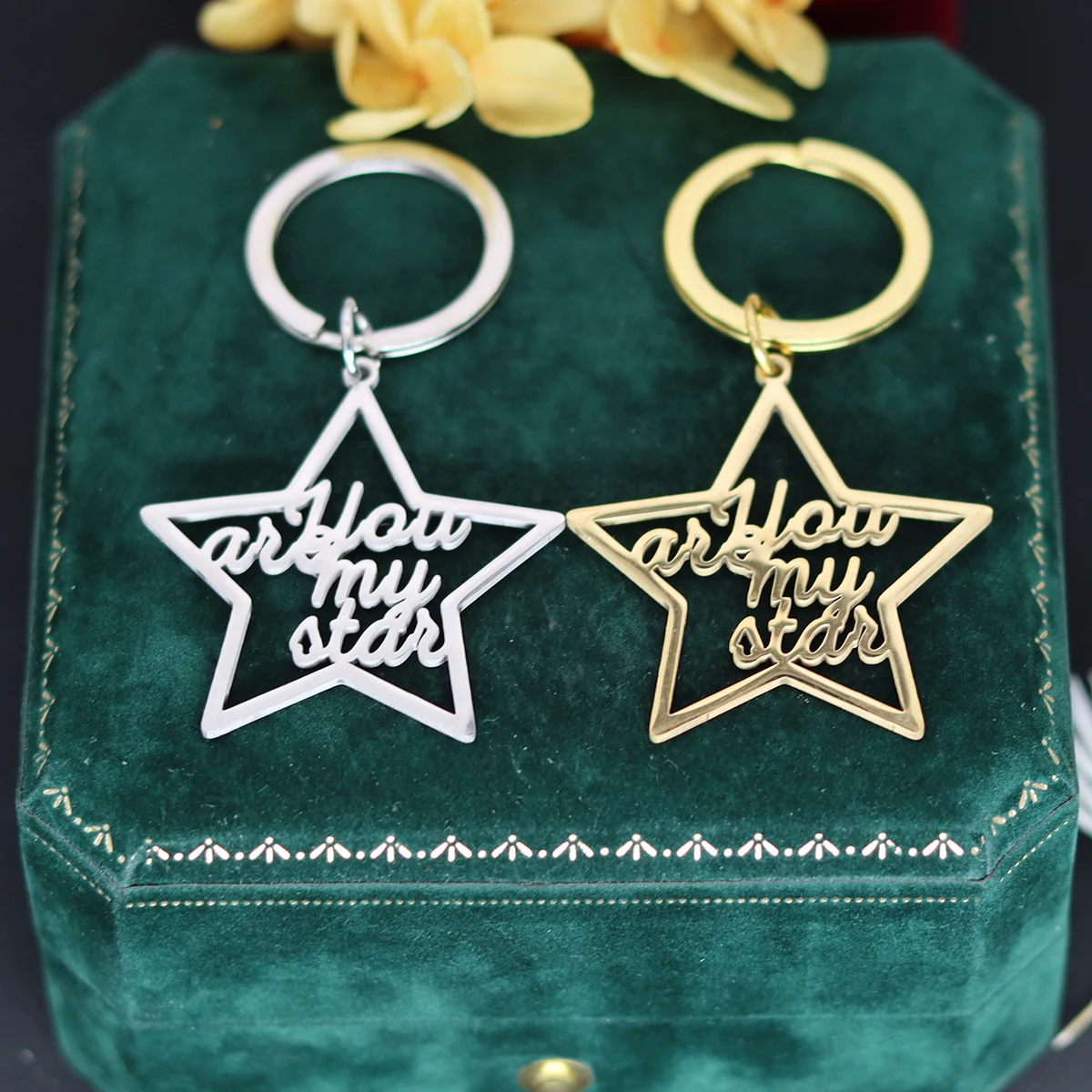 QIAMNI Custom Name Pentagram Keychain Stainless Steel Stars Pendant Keyring For Women Men Car Bag Charm Key Chain Birthday Gifts