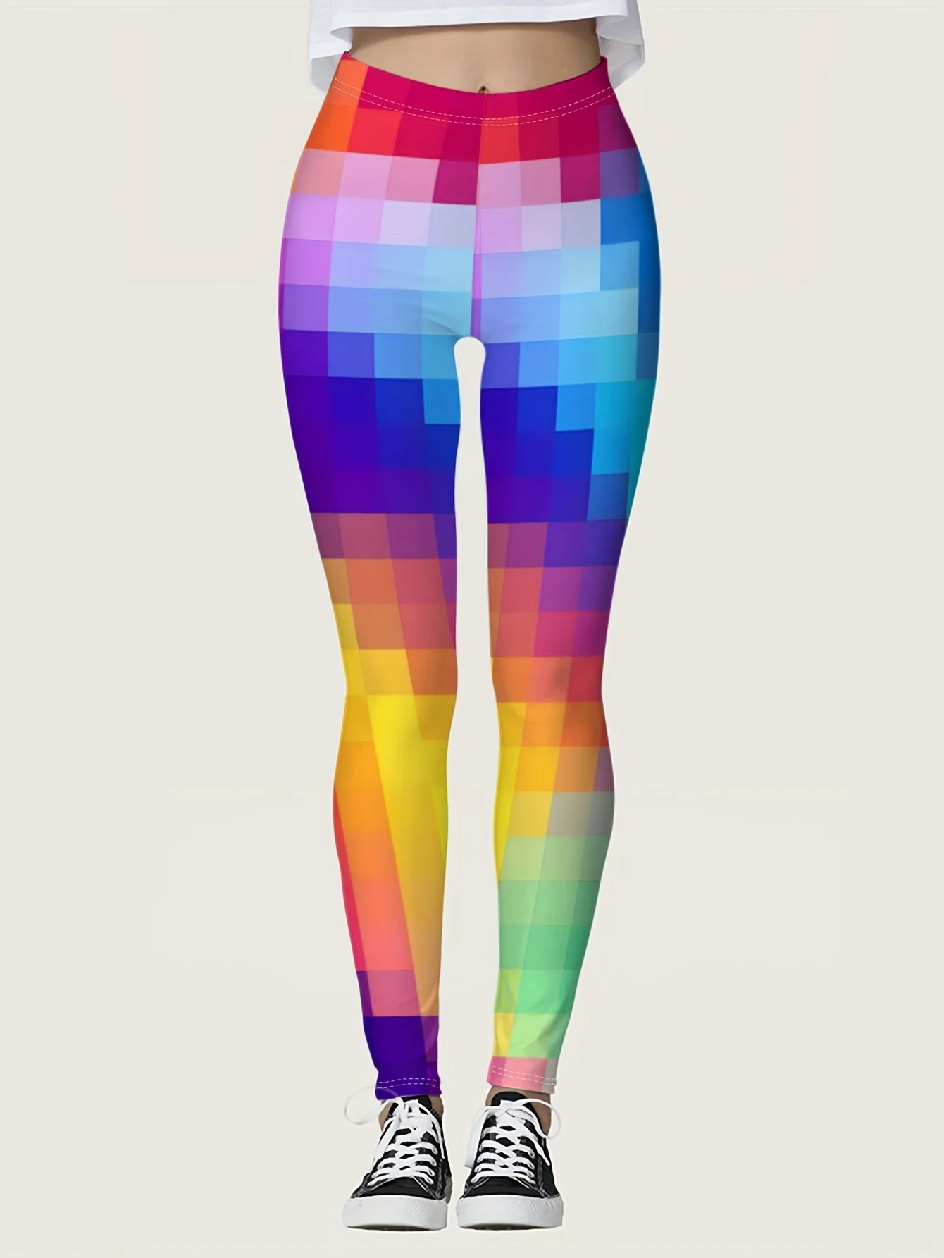 

Women's geometric color print leggings, made of a polyester and spandex blend, stretchy for autumn and winter wear.