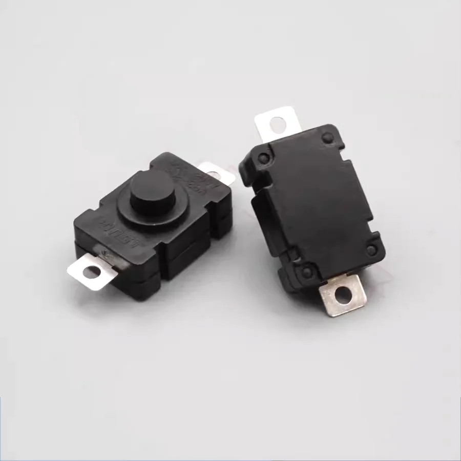 Interruptor de linterna vertical, Parche de 2 pines, botón de linterna LED, YT-1812-D