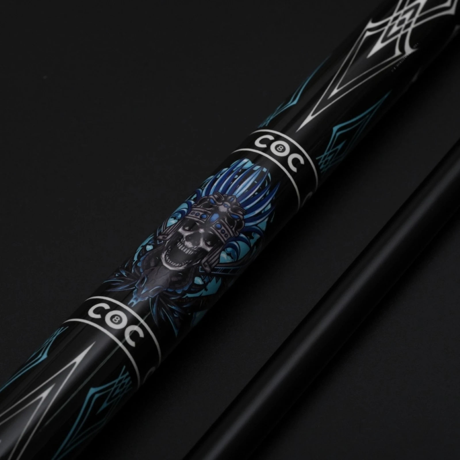58 Inch Carbon Fiber Pool Cue with Low Deflection 12.5mm Layered Tip Quick Release Joint Moisture Resistant Pro Tournament Gift