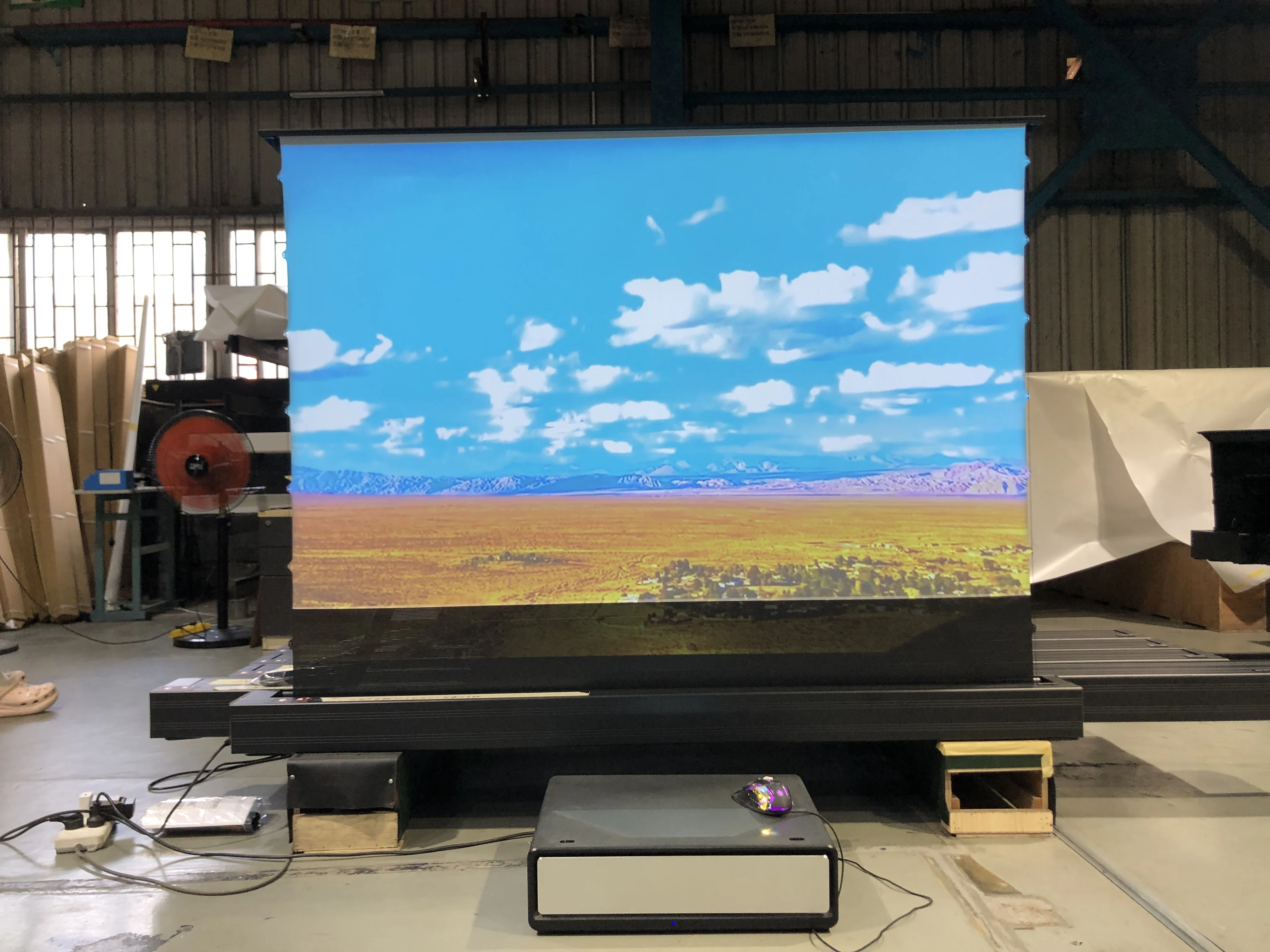 72-133 Inch Electric Floor Rising ALR UST PET Crystal Projection Screen Tension Ambient Light Rejecting for UST Laser Projector