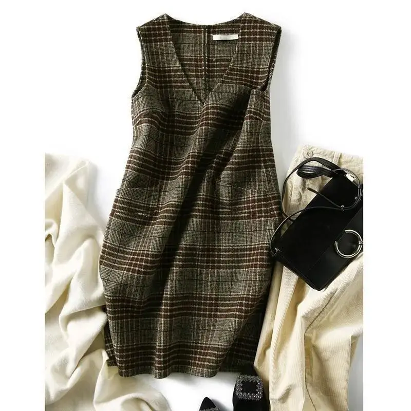 Vintage Plaid Vest Dress Women's Autumn Winter New Fashion Woolen Dresses Midi Length Sleeveless Vestidos De Mujer Pockets