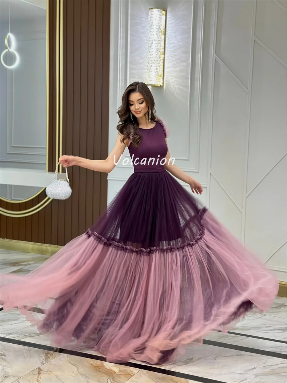 맞춤형 현대 스타일 크기 사용 가능 Tulle Draped Ruched Ball 가운 보석 긴 드레스 맞춤형 행사 드레스 고품질