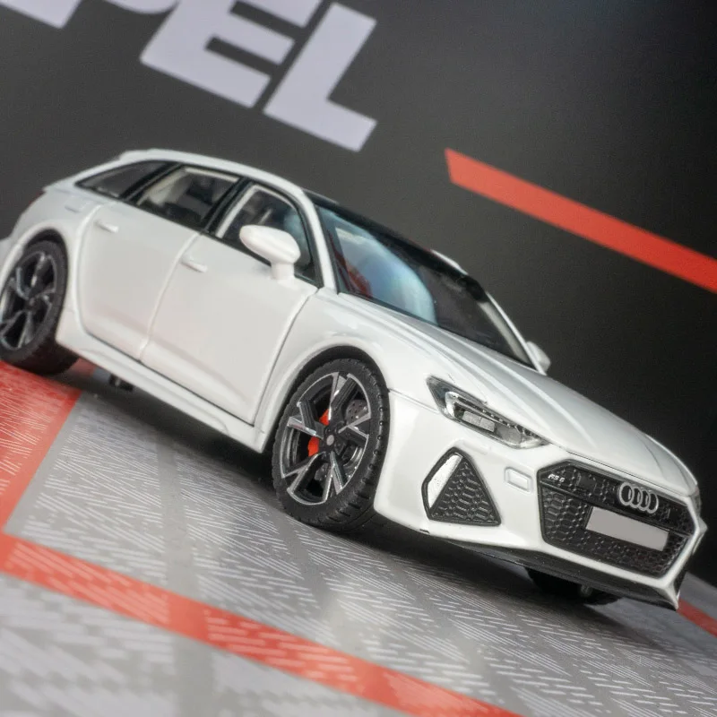 Simulación 1:32, adorno de modelo de coche de aleación Audi RS6, puertas y capó de motor, el maletero se puede abrir como regalo