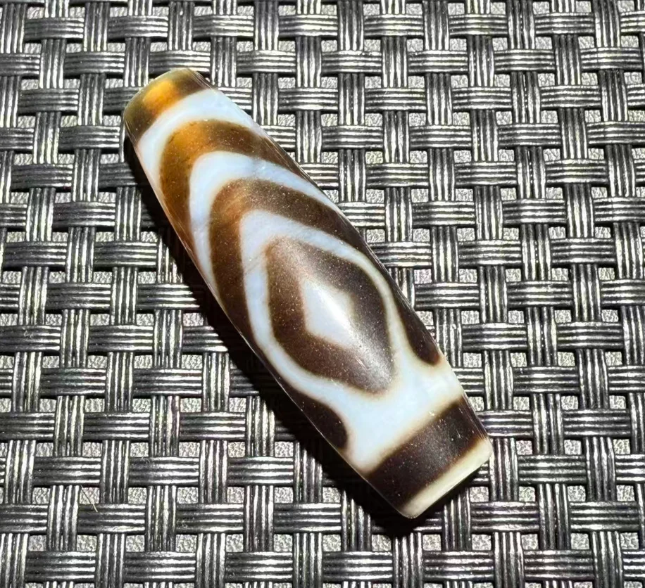 

1 шт./лот натуральный старый агат Зуб Дзи желтый подкова Рыбы Дракон Тотем ожерелье кулон продвинутое мастерство 46,7x14,4 мм