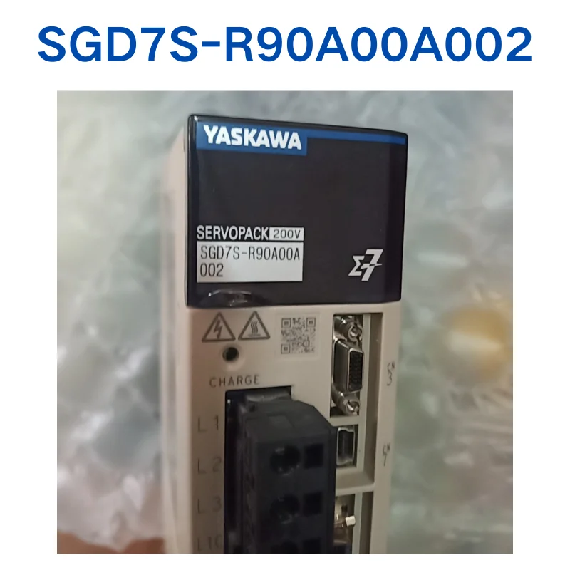 New SGD7S-R90A000A002 servo drive 100W fast shipping