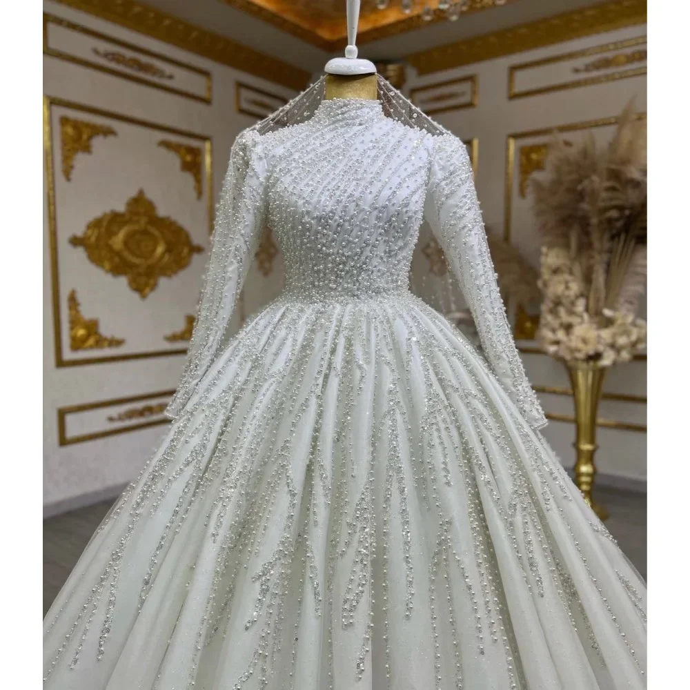 Personalizado lindo pescoço alto pérolas pesadas vestido de casamento robe de mariee luxe 2024 capela trem mangas compridas vestido de baile muçulmano br