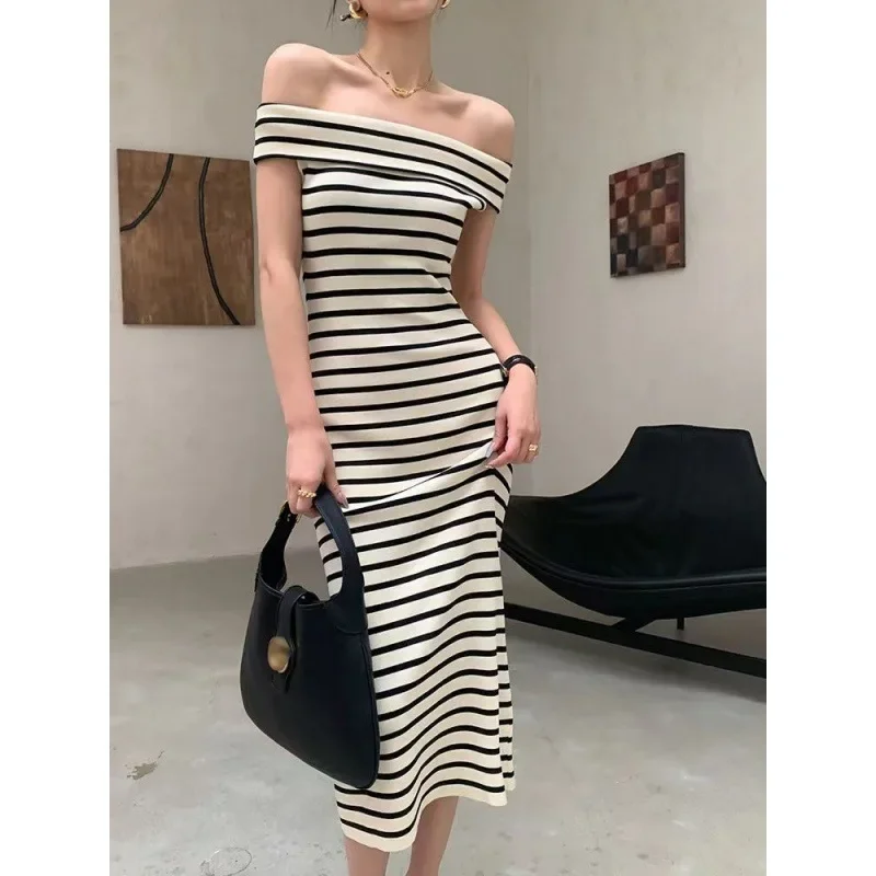 Contrast striped one-shoulder dress for women summer new design sexy off-shoulder knitted long dress