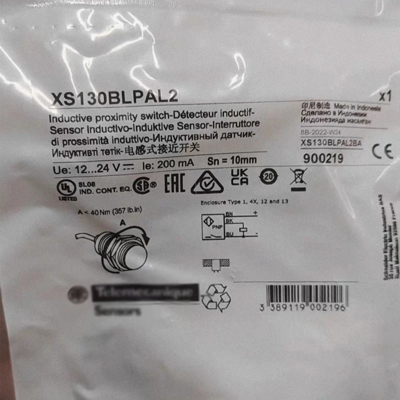 XS130BLPAL2 OsiSense XS Optimized Proximity Sensor