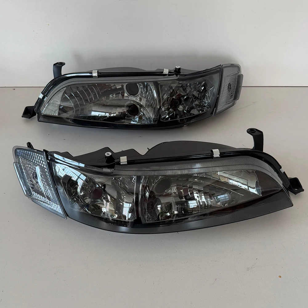Headlight For Toyota Mark II Chaser Cresta JZX90 GX90 1992-1996 Front Head Lamp With Corner Signal Light