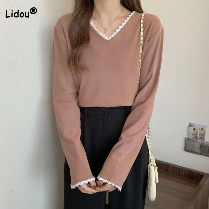 

Autumn Winter New Korean Long Sleeve T-shirt Fashion Casual Lace Spliced V-Neck Solid Color All-match Tops Women's Clothing