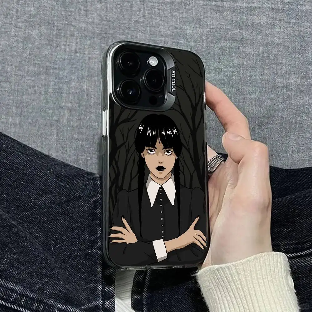 الأربعاء Addams حافظة هاتف سوداء IMD حافظة هاتف آيفون 16 15 14 13 12 11 برو ماكس بلس غطاء فضي اللون