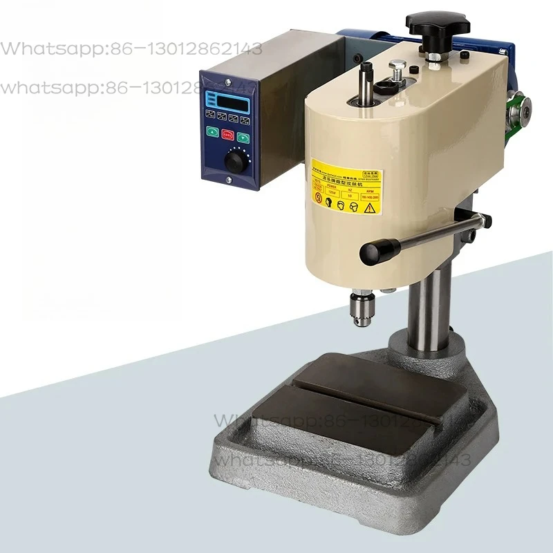 

Настольный электрический швейный станок для дома с бесступенчатой регулировкой скорости, высокой точностью и возможностью настройки ширины шва 0,5 мм, 1 мм, 2 мм, 3 мм.