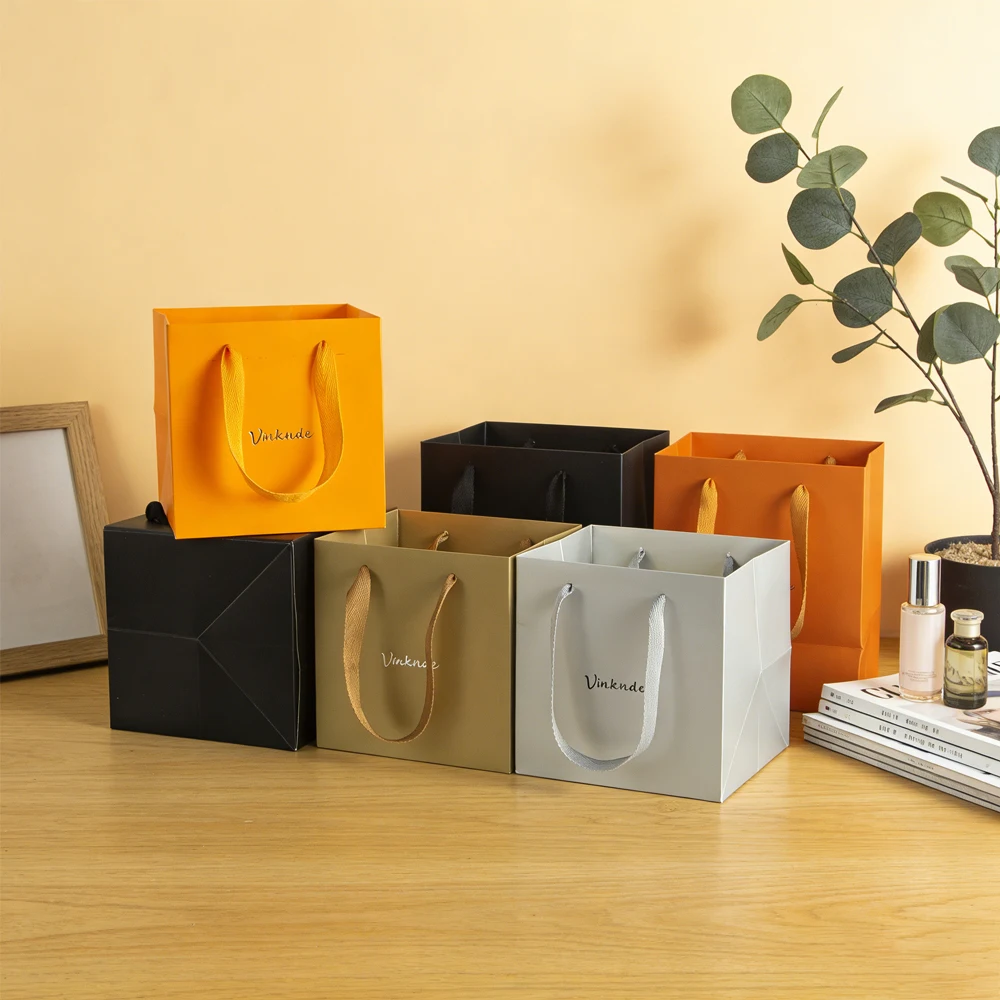 

Подарочные пакеты из картона с ручками, 100 шт., с логотипом на заказ, для покупок, вечеринок, свадеб, дней рождения, розничной торговли