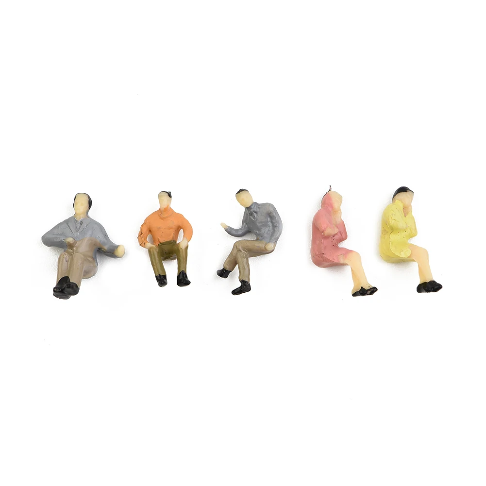 60pcs 1:87 Scale Plastic People Figures Model Railway Train Mixed Painted People Figures Model HO Scale Sitting People DIY Cafts