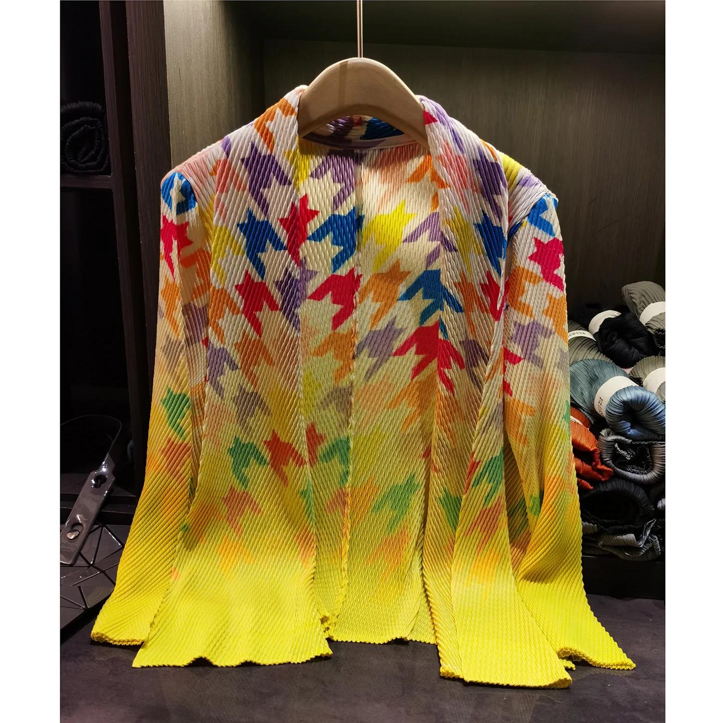 

Dragon Scale Pleated Tie Dye Printed Suit Jacket for Spring Elegant and Versatile Loose and Casual Commuting Women's Top