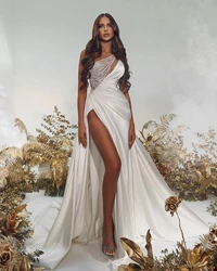 Robe de mariée sexy à paillettes simples, fente latérale haute, une balle initiée, quel que soit le plissage lisse, train de balayage en satin, fête formelle des patients