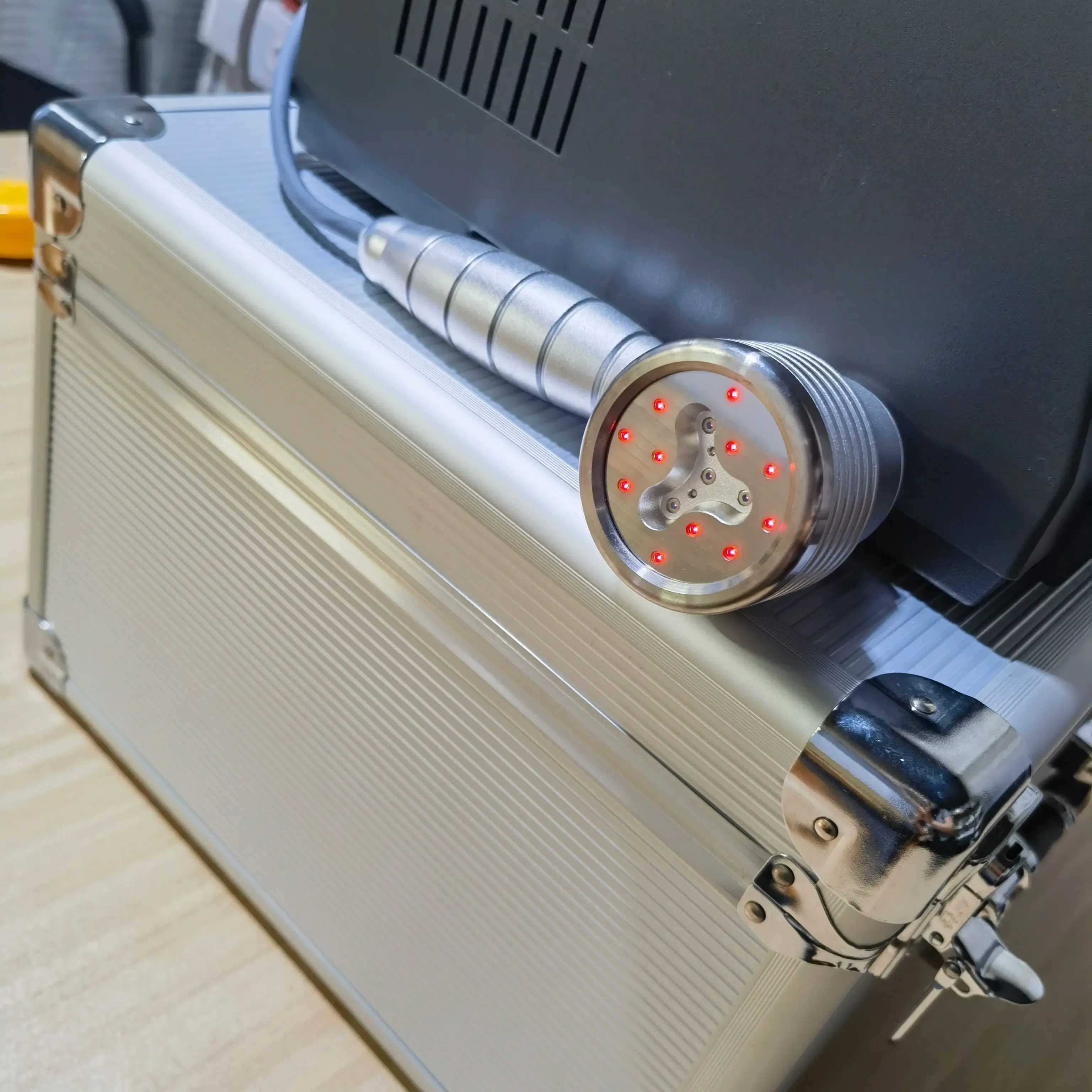 

HLKGO 3W 5W 8W 650nm x11 для домашнего использования, холодная лазерная терапия для разрыва мениска, медицинский класс, инфракрасная боль в теле, способствует росту тканей