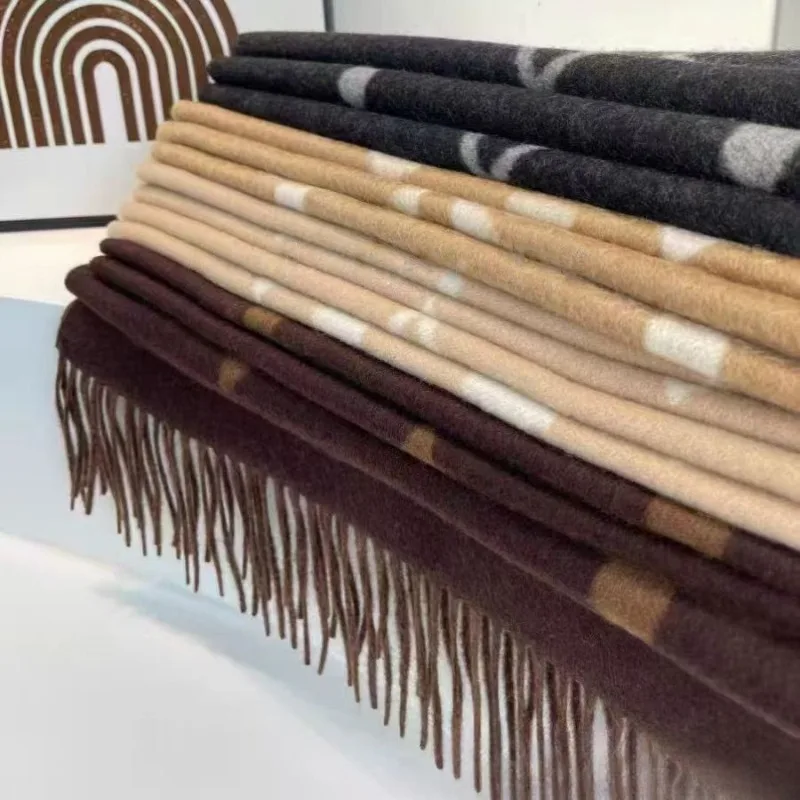 

Кашемировый черно-серый двусторонний шарф цвета чая с молоком, длинный женский роскошный шерстяной платок с градиентом