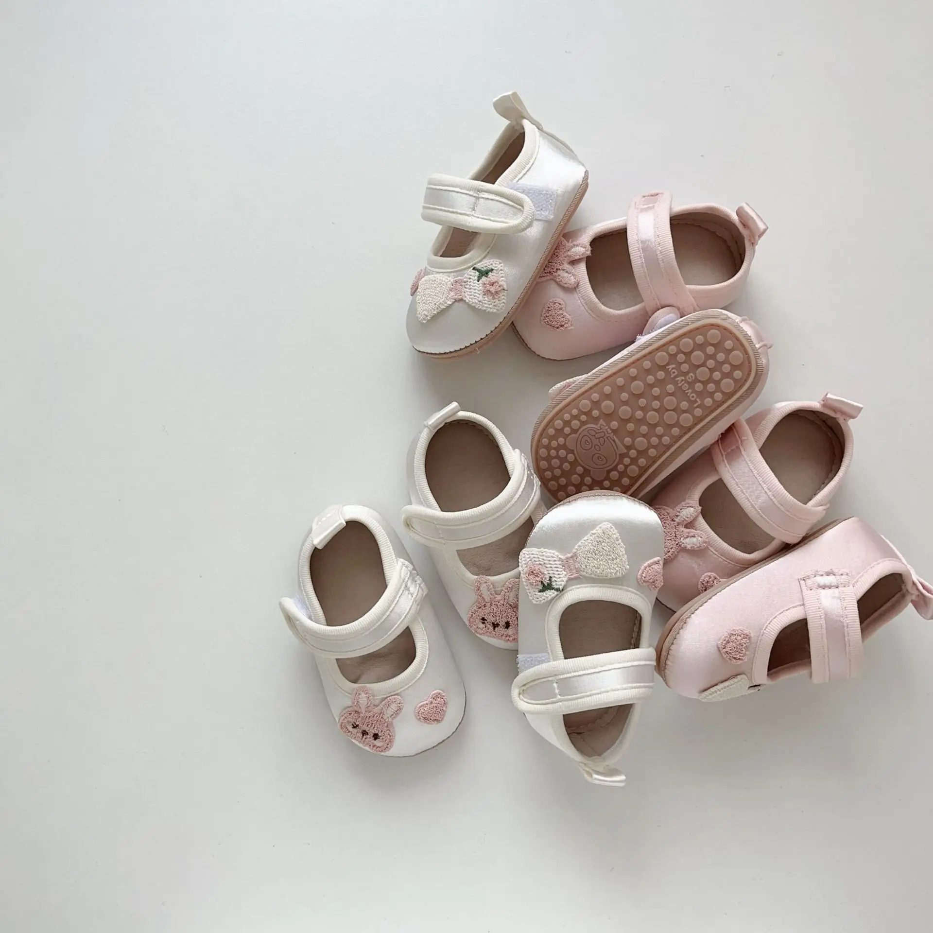 2025 outono bebê menina primeiros caminhantes sapatos sola macia antiderrapante arco coelho detalhes estilo princesa velcro 0-18 meses ​