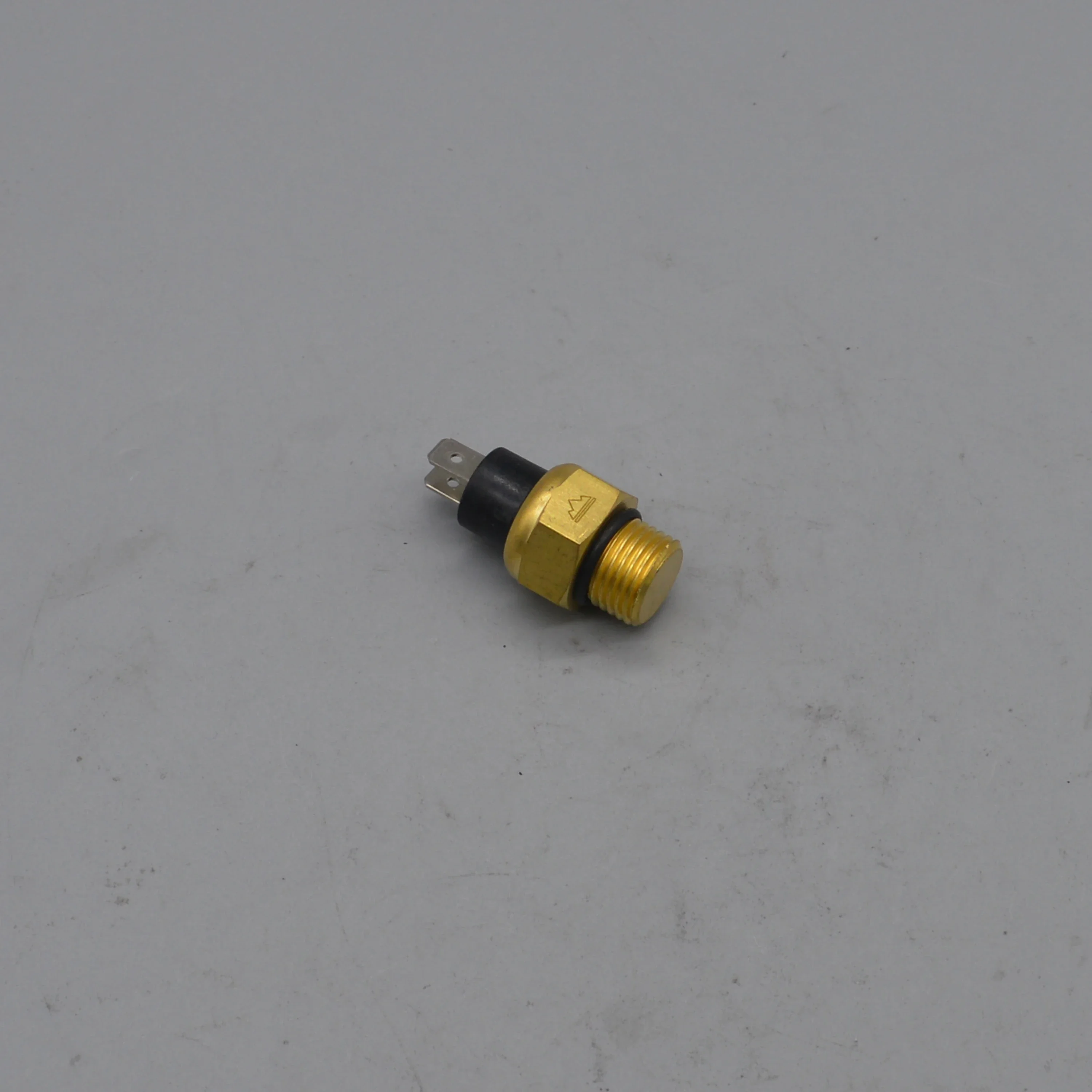 Engine thermostat temperature switch for QJIANG keeway benelli silverblade silver blade 250cc BJ250T-8 scooter accessories