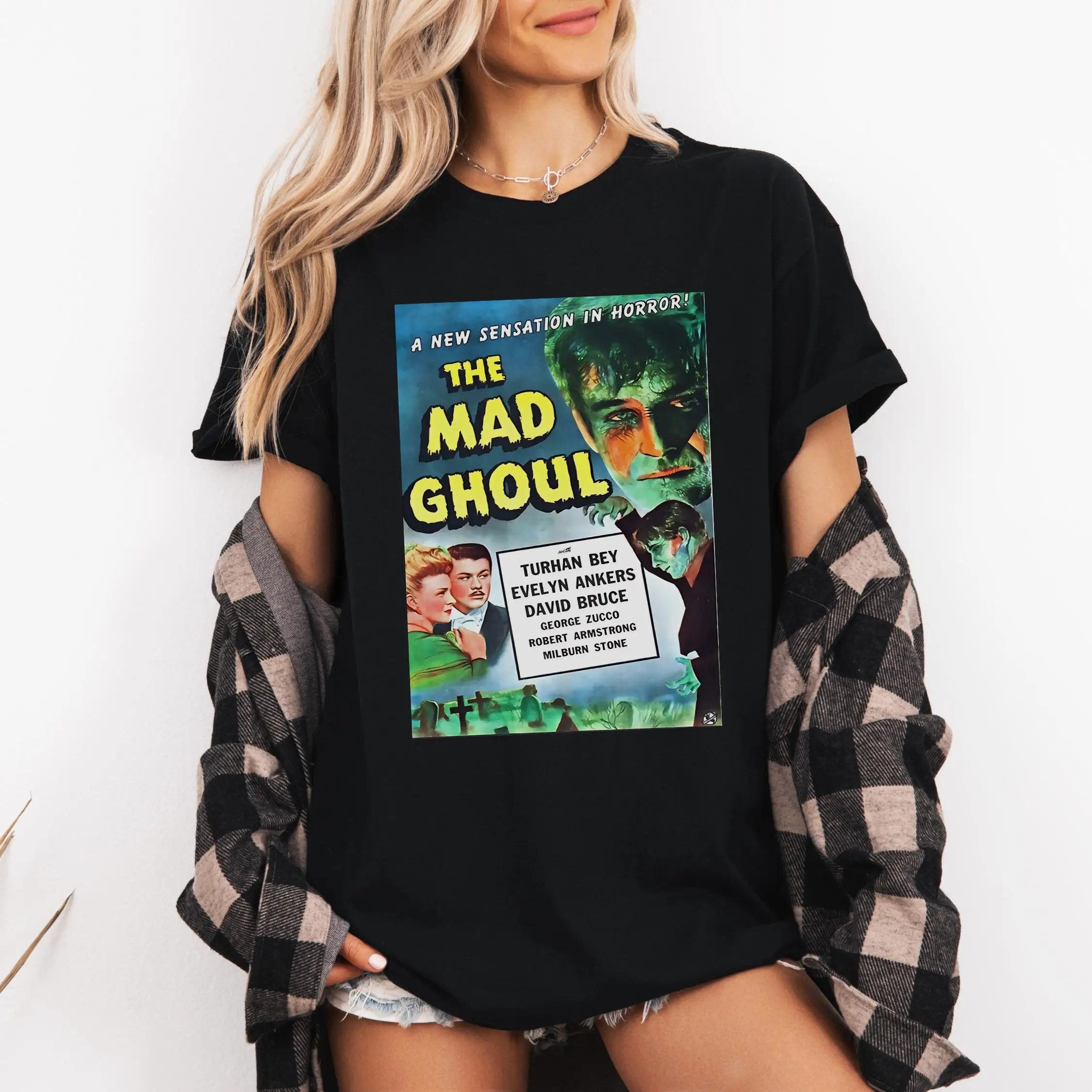 

Crazy Ghoul T-shirt: A Classic Printed Pattern of A 1943 Retro Horror Movie Poster T-shirt for Women with Short Sleeves