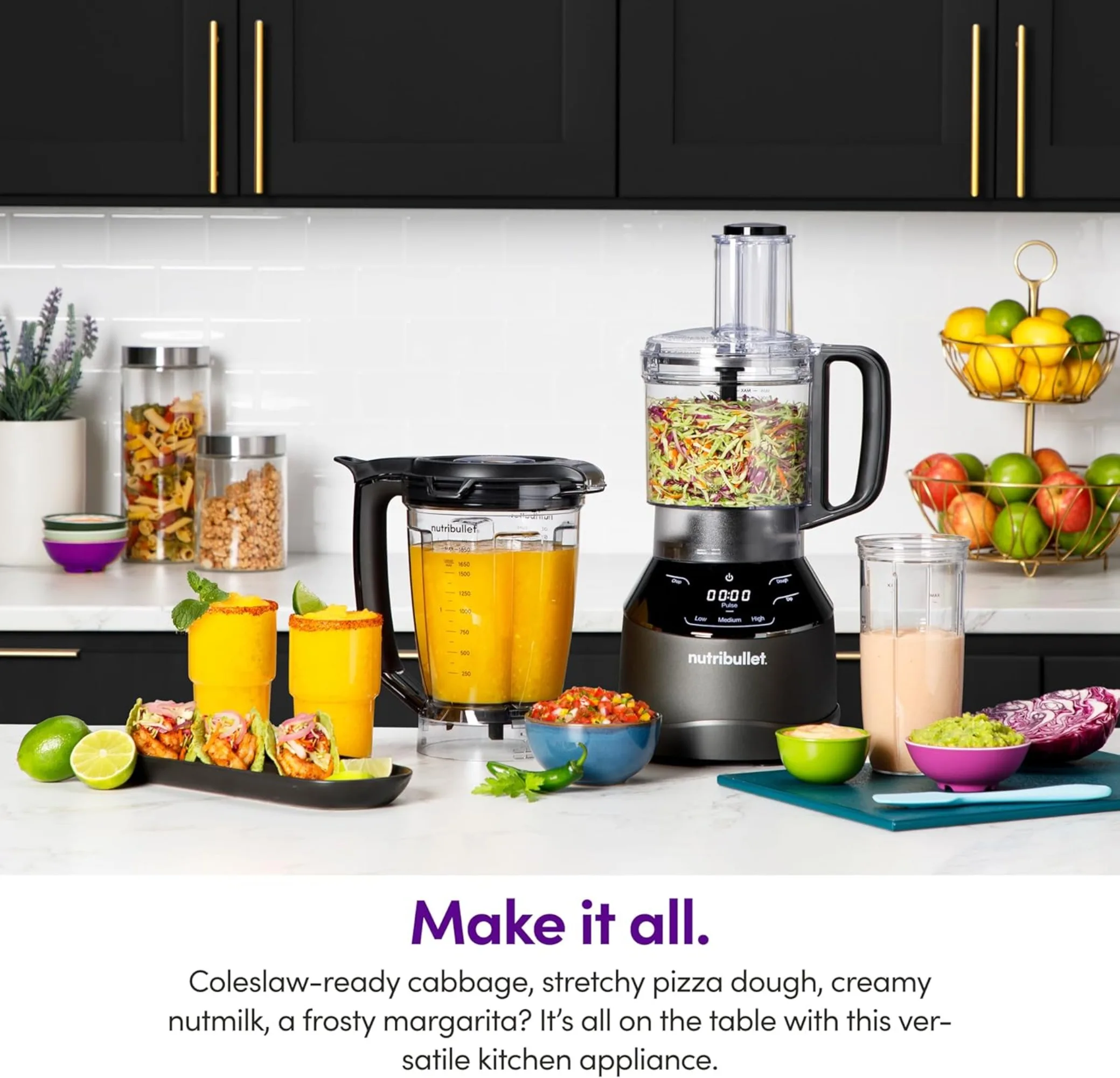 เครื่องปั่นสีดำที่มีประสิทธิภาพสำหรับการผสมสมูทตี้ที่อ่อนนุ่มและอื่นๆ