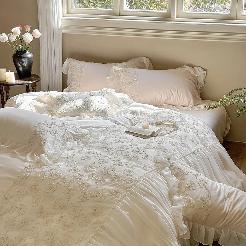 French Rose Lace Edge Cotton Four-piece Set Romantic Floral Lace Embroidered Ruffles Quilt Cover Pillowcase Bedding Set