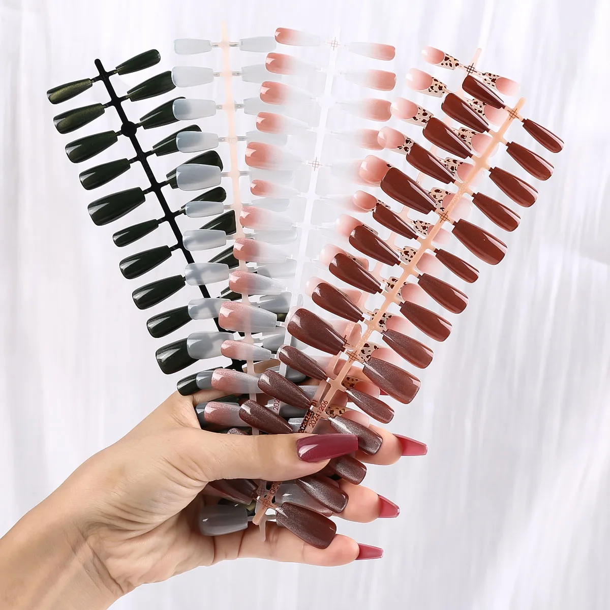 30개입 타원형 짧은 핑크 프레스온 네일 심플 옴브레 마그네틱 인조 손톱 팁 달콤하고 시원한 여성&소녀용 탈부착 가능한 네일 아트