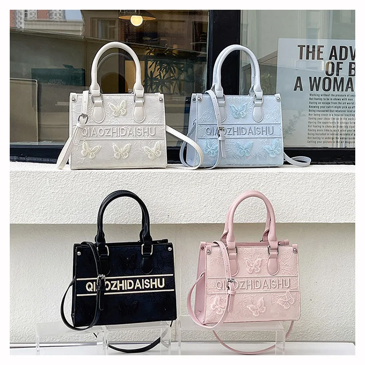 

Cross-border Canvas Bag Women's Summer 2025 New Versatile Large-capacity Messenger Bag Portable Commuter Bag