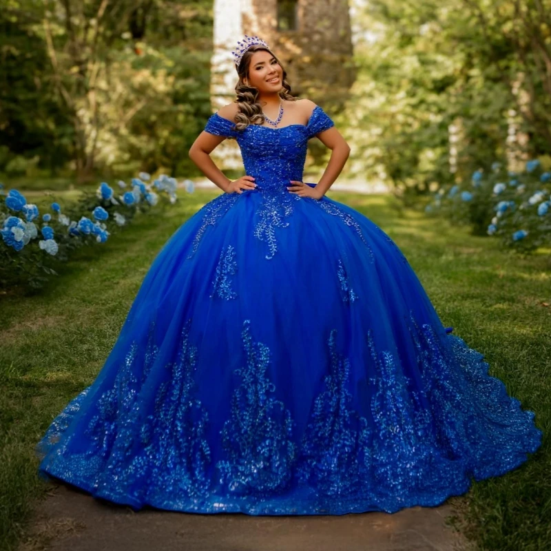 

Королевские синие блестящие платья Quinceanera с открытыми плечами и блестками, аппликация, кружево, бисер, хрустальный бант, тюль, вечеринка, день рождения, сладкий 16