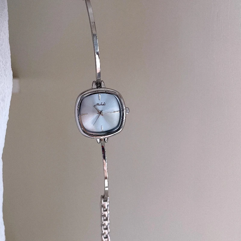 2025 waterproof quartz watch birthday gift classic trend women's watch elegant and simple student