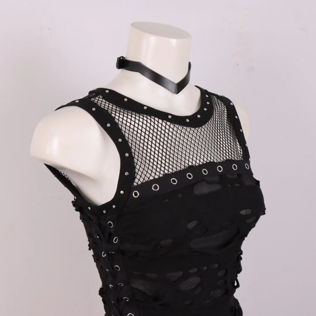 สร้อยคอหนัง PU สีดำสไตล์พังก์กอธิคประดับหมุดและกากบาททรงกลมสำหรับผู้หญิง สร้อยคอแบบรัดคอประดับหมุด สร้อยคอแฟชั่น