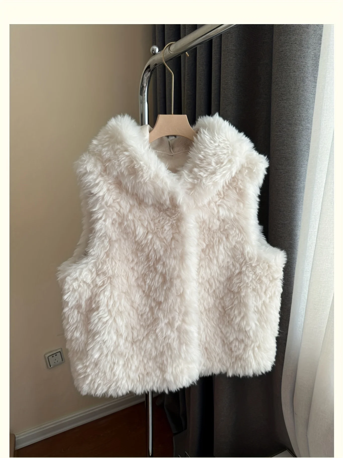 Korean Style Cute Bear Ear Hooded Vest - Plush Lambskin Winter Jacket Slim Fit Zipper Closure Machine Washable Cold Weather Coat