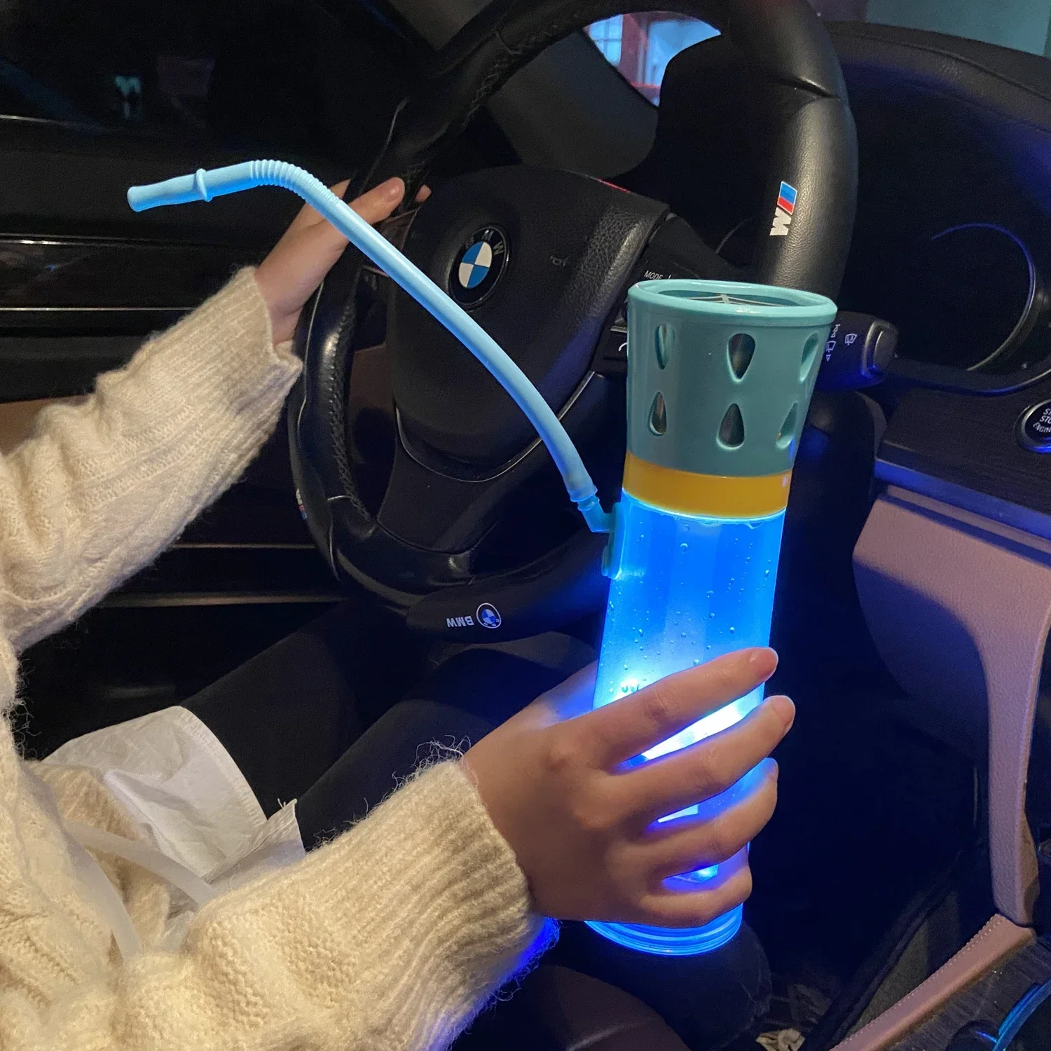 

Kubek z fajką wodną