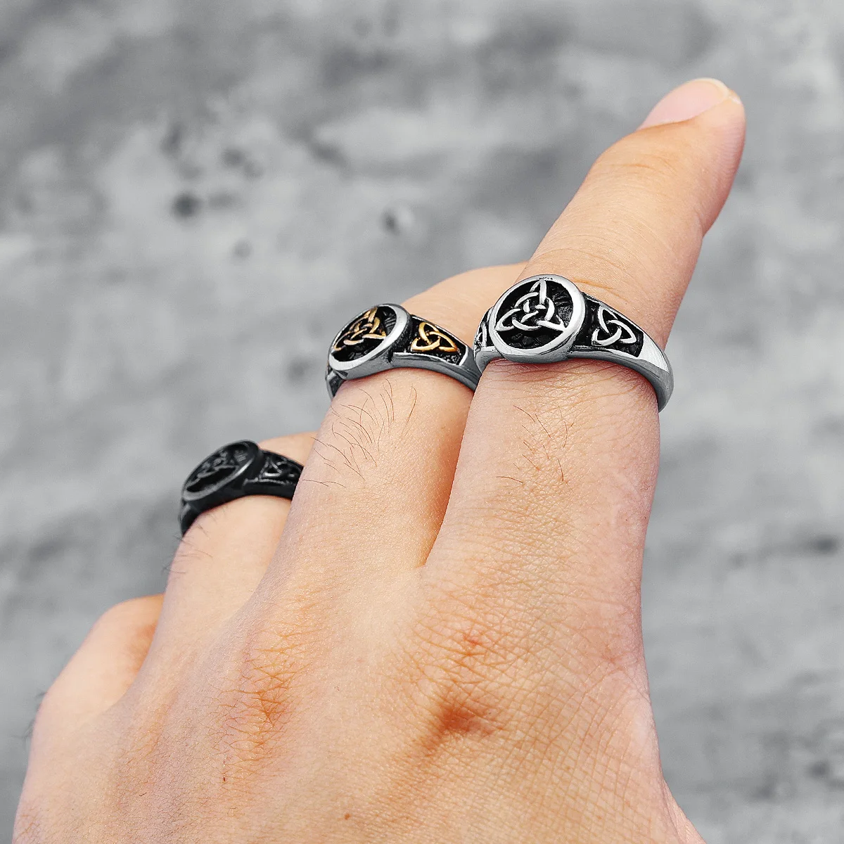 316L Stainless Steel Men Ring Luxury Celtic Knot Rings High Polished for Male Friends Boyfriend Jewelry Best Gift Wholesale
