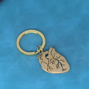 Anatomischer Herz Anhänger Schlüsselbund für Männer Frauen, die in Gold Edelstahl Schlüsselbiologie medizinische Biologie gebadet wurden 8 Hauptverkäufe Heart Keychain Anatomical - №4