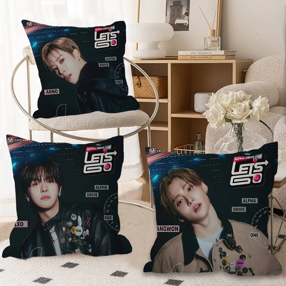 

1 шт. Kpop A-Alpha D-Drive O-One Stitch Lucky Dragon наволочка для дивана, украшение для домашней комнаты, подарок для детей