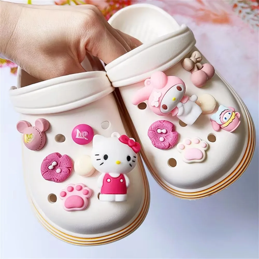 MINISO Cute Hello Kitty Doll Cartoon Little Rabbit Charm Shoes Accessories DIY Spicy Girl Detachable Wooden Clogs Sandal Buckle