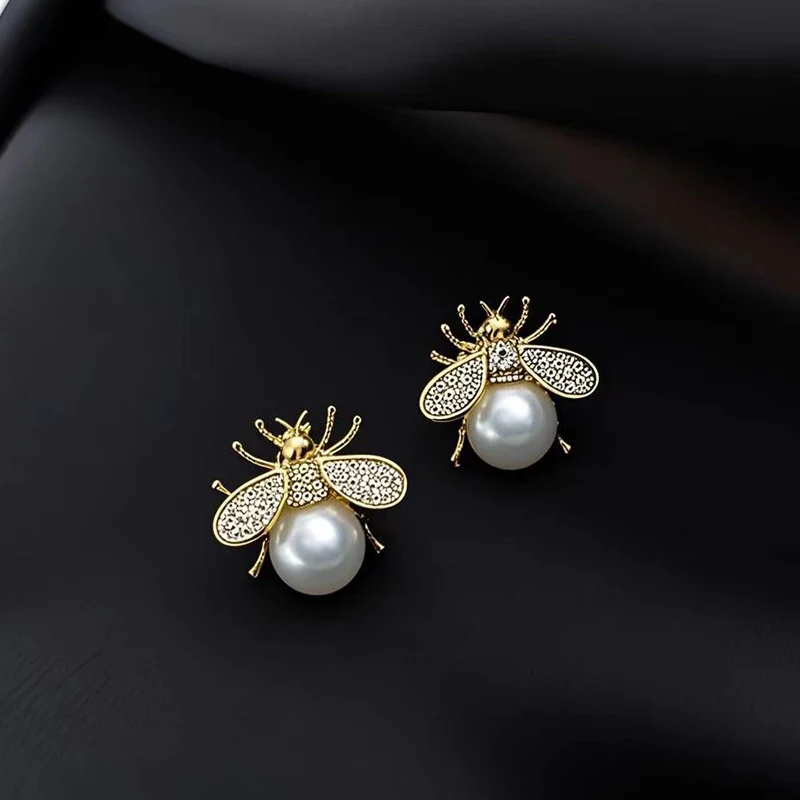 Korean Style Honey Bee Pearl Stud Earrings For Women Exquisite Small Elegant Earring Ladies Wedding Party Birthday Jewelry Gifts image 4