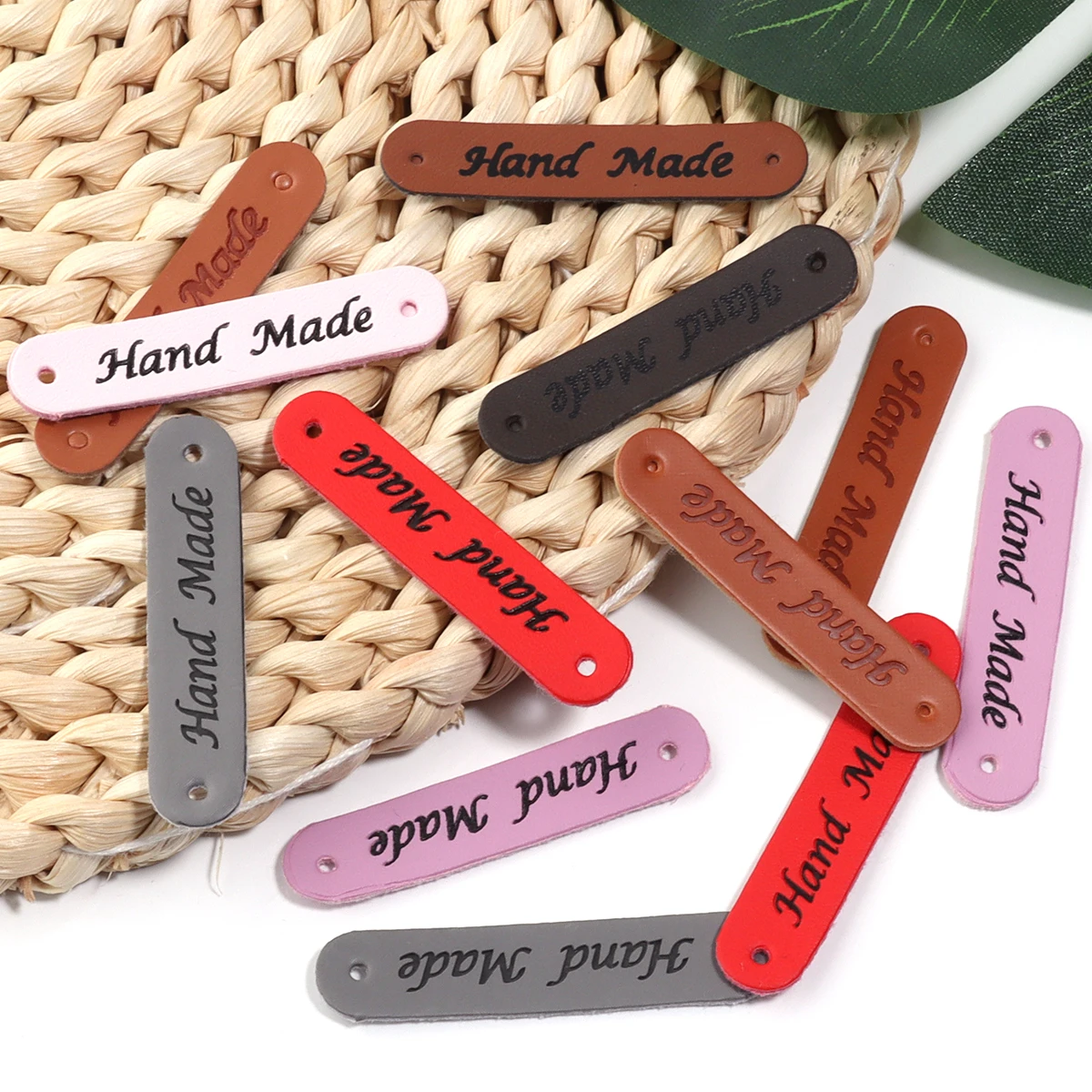 20Pcs/Lot 1x5cm Small Handmade PU Leather Labels Two Holes For DIY Crafts Gifts Hat Sewing Leather Tags Clothing Decorative Tags