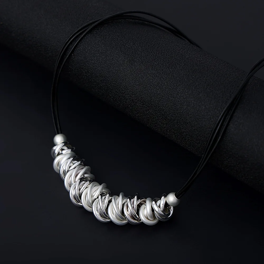 Korean Fashion Neck Chokers Necklace Jewelry for Woman Suspension Chains Vintage Pendants Gothic Accessory 2023 Valentines Day