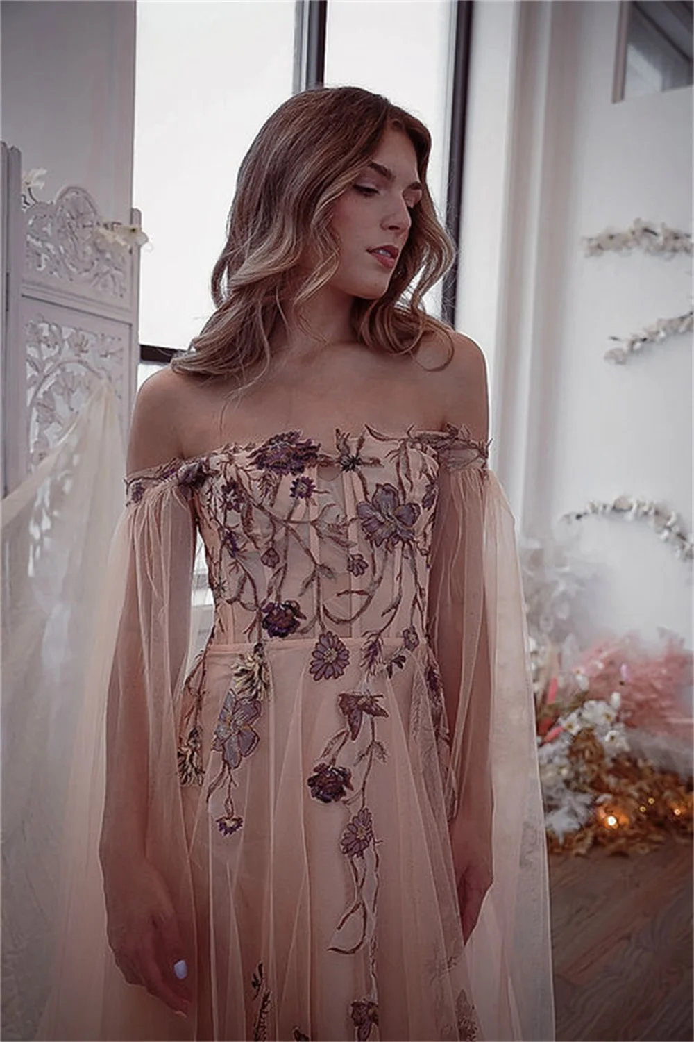 فستان زفاف كيوتو مخصص بدون أكتاف مطرز بالزهور مع شال على شكل حرف a فيستدوس دي نوفيا ذيل محكمة ثوب مسائي 2025