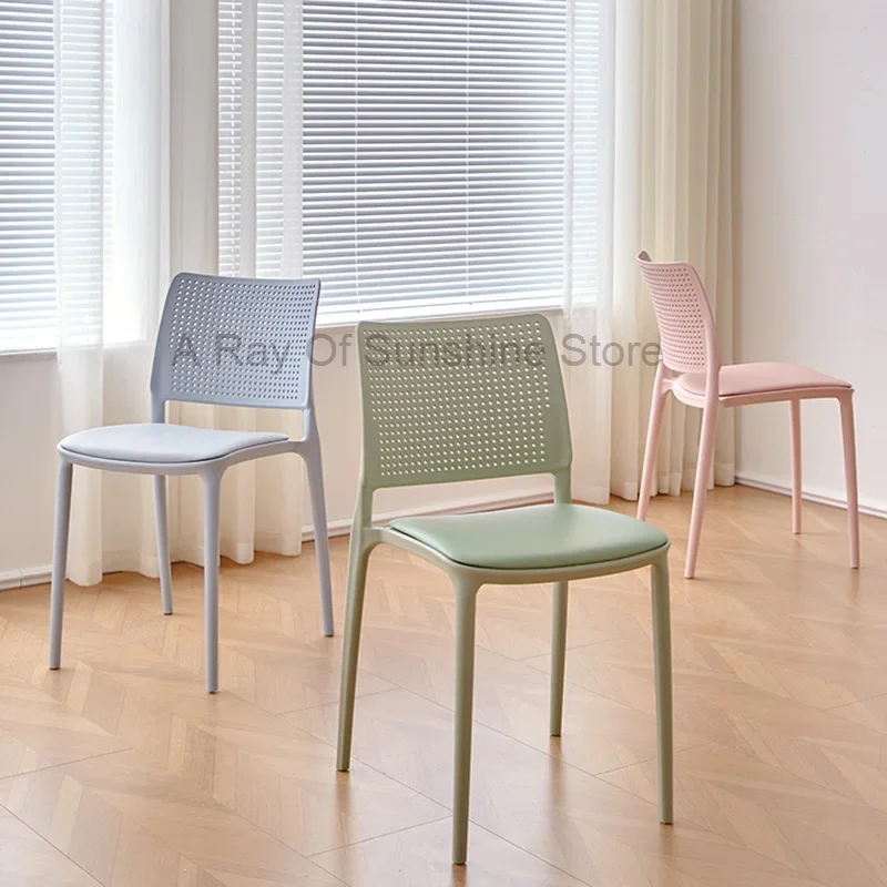 

Modern Luxury Dining Chairs Plastic European Ultralight Kitchen Dining Chairs Upholstered Nordic Silla Comedor Furnitures