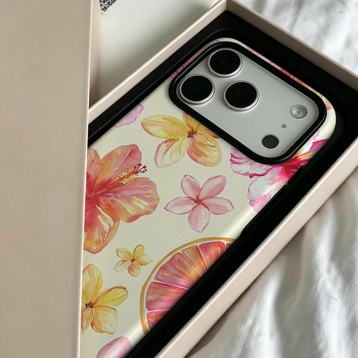 Pirve Matte Bumper For Magsafe Case For iPhone 18 17 16 15 14 Plus 13 Pro Max Shockproof Hard PC Tropical Hibiscus Shell Citrus