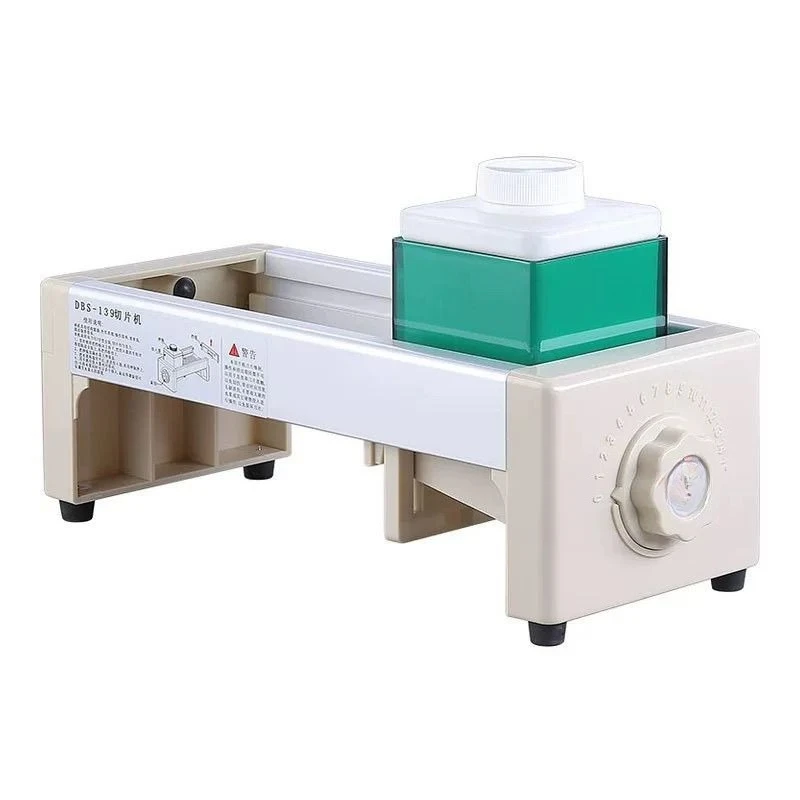 

Commercial slicer, manual slicing of fruit in lemon fruit tea shop