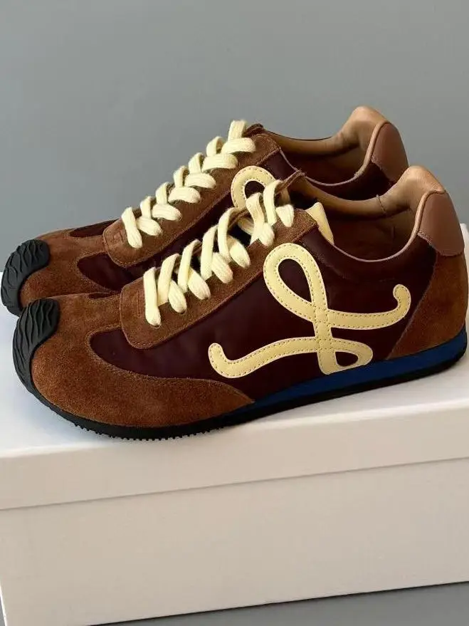 zapatos-de-mujer-de-estilo-dulce-zapatos-deportivos-de-fondo-plano-tipo-ballet-con-diseno-asimetrico-en-la-parte-delantera