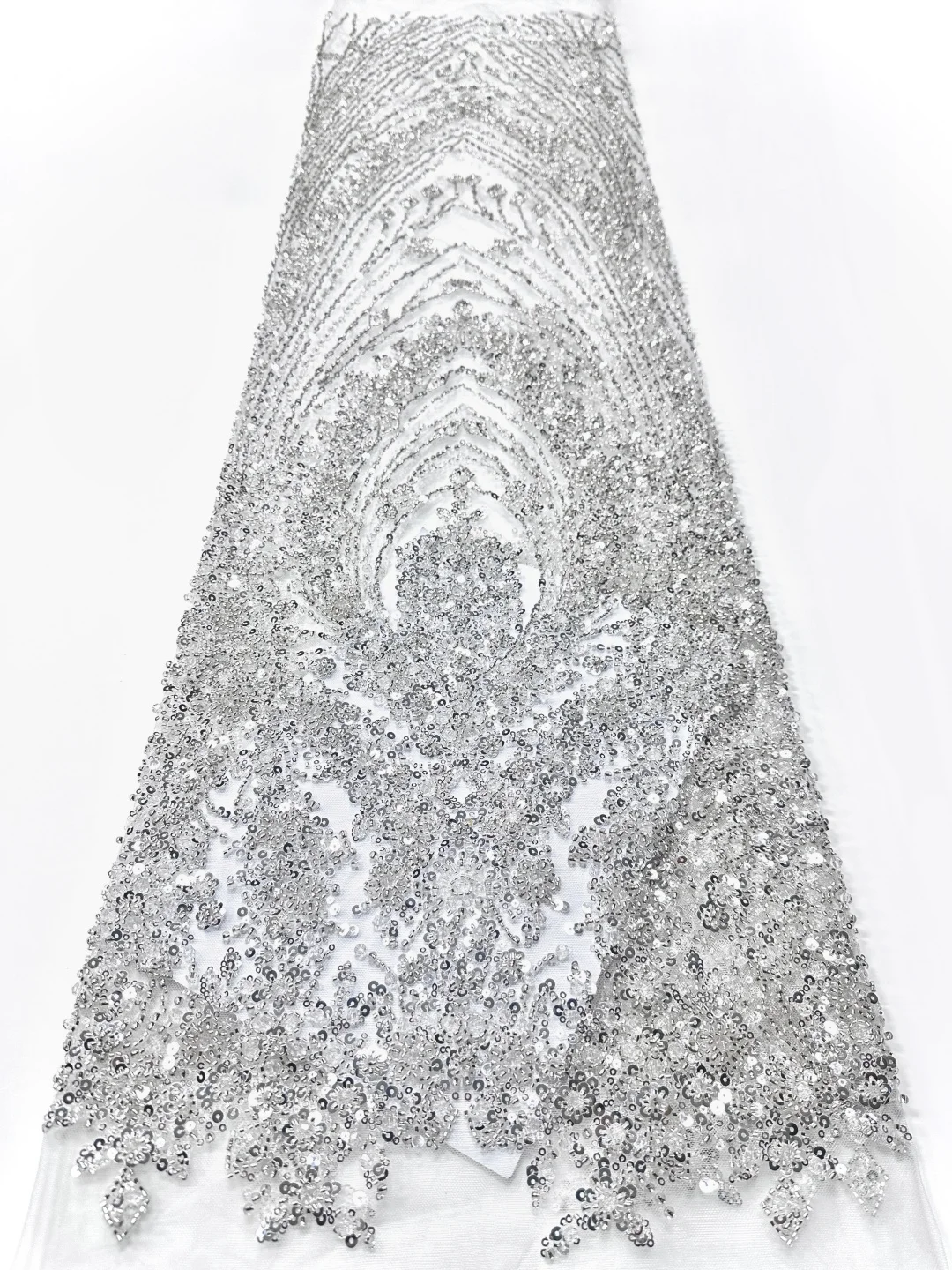 

2 ярда французского кружева с бисером, новинка 2026 года, африканское кружево, высококачественный нигерийский тюль с пайетками для свадебных платьев