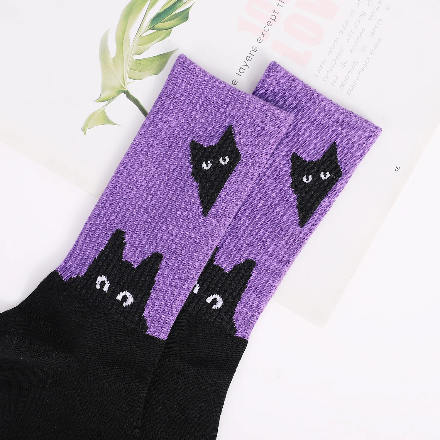 1 Pair Cat Pattern Mid-calf Socks Rainbow Strip Casual Women’s Socks